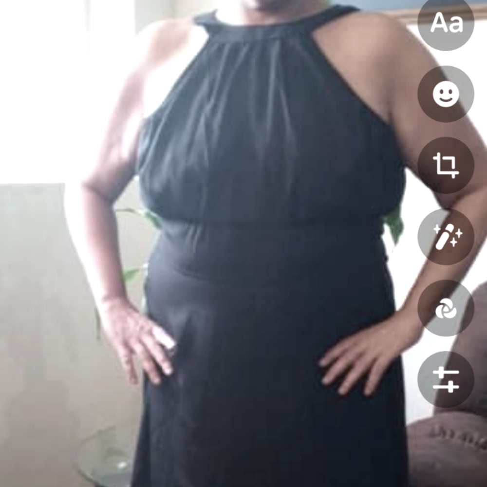 Black halter high-low dress size 4x (fits like a 2 x )